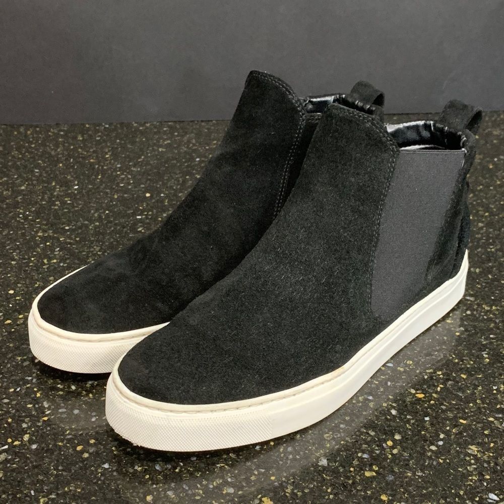 The FLEXX Sneak Peak Suede Bootie. Black 8.5